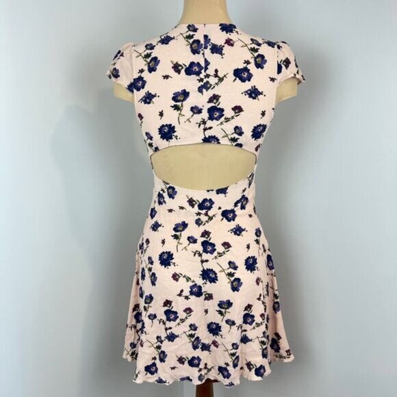 Sunday Best Aritzia 4 Light Pink Blue Floral Open Back Mini Dress V Neck Summer - Picture 3 of 13